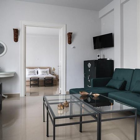 Polytimon, An Athenian Neoclassical Apartment Atenas Exterior foto
