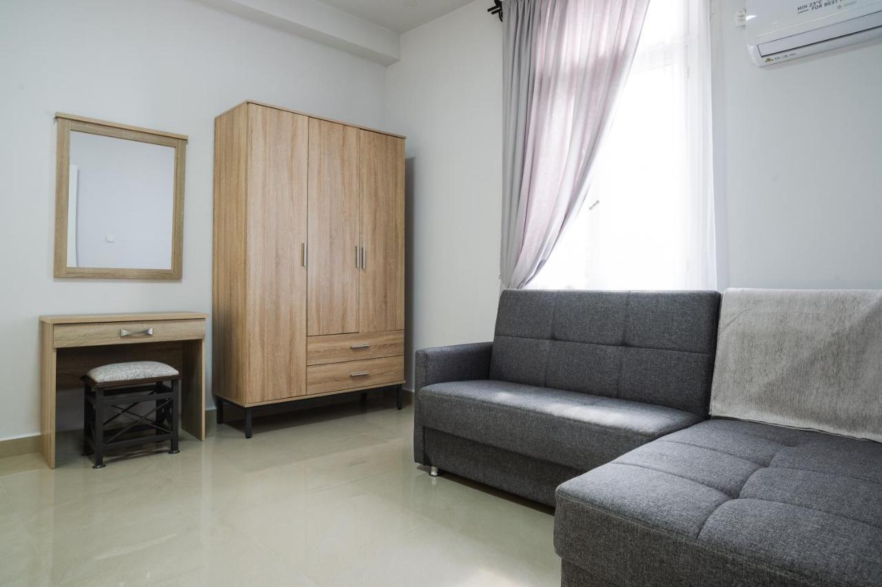 Polytimon, An Athenian Neoclassical Apartment Atenas Exterior foto